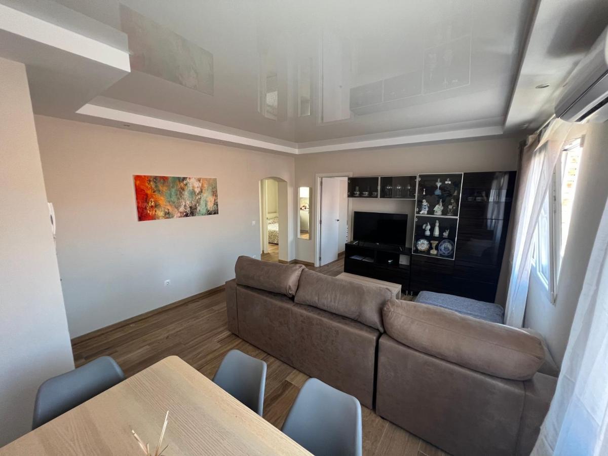 Genuar Apartments Malaga Center. Free Parking ภายนอก รูปภาพ
