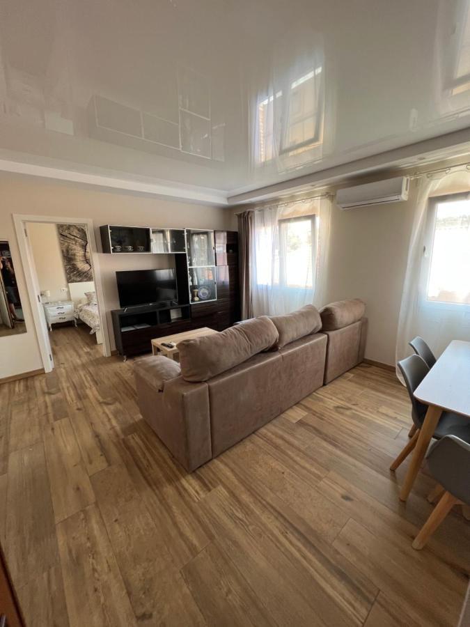 Genuar Apartments Malaga Center. Free Parking ภายนอก รูปภาพ