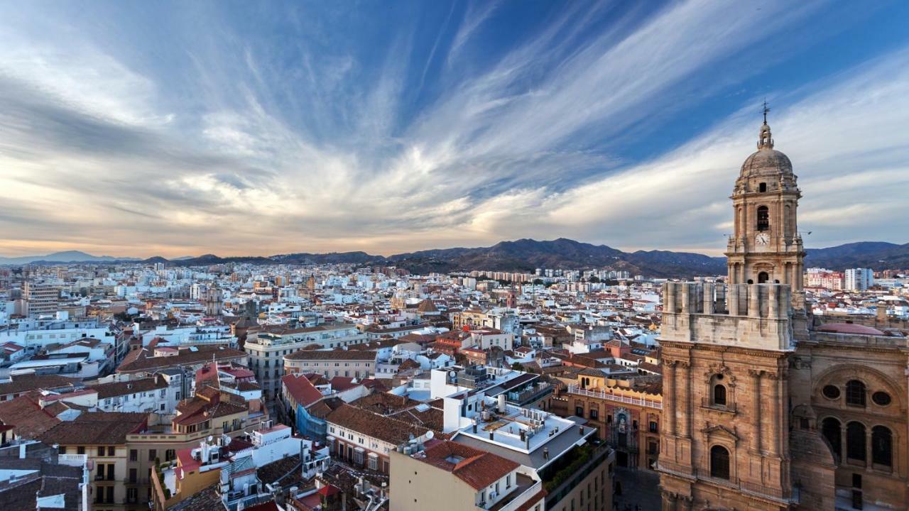 Genuar Apartments Malaga Center. Free Parking ภายนอก รูปภาพ