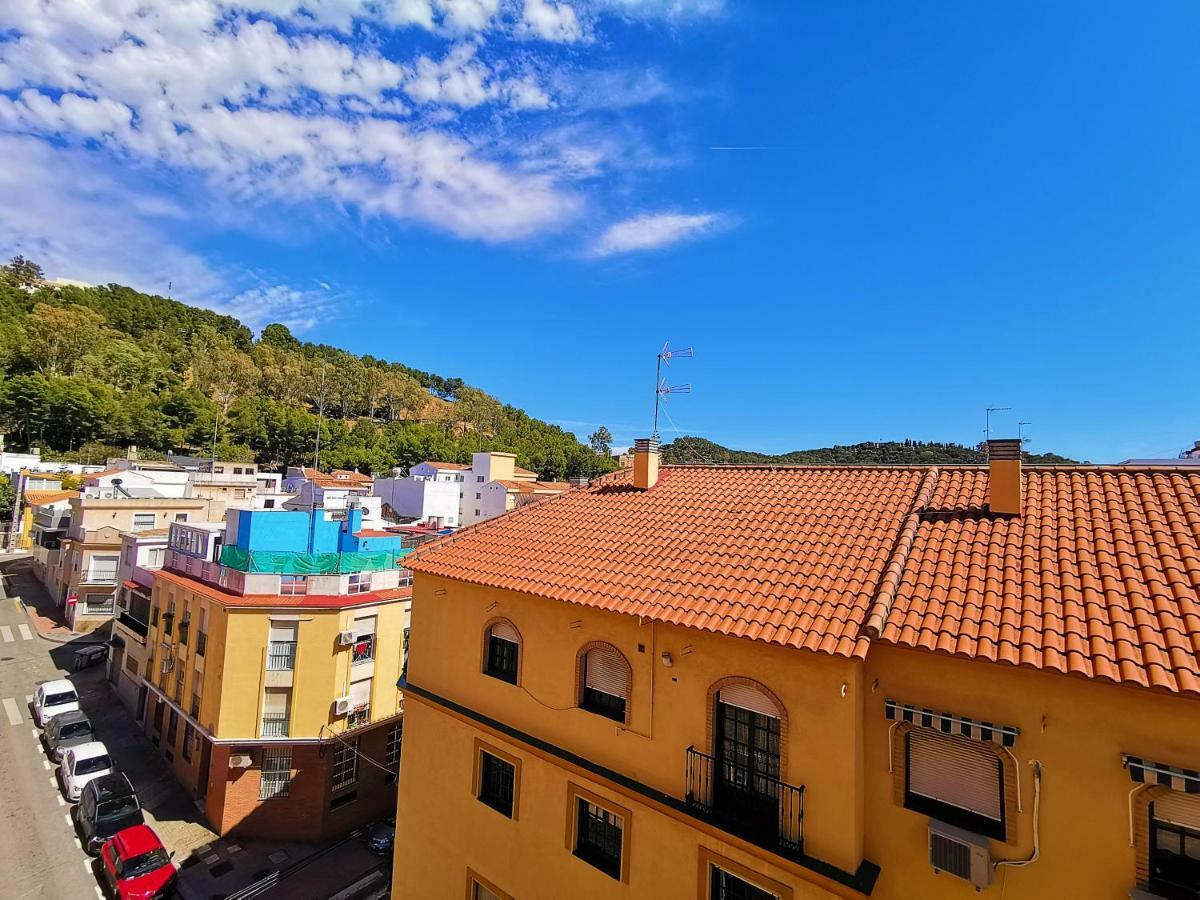 Genuar Apartments Malaga Center. Free Parking ภายนอก รูปภาพ