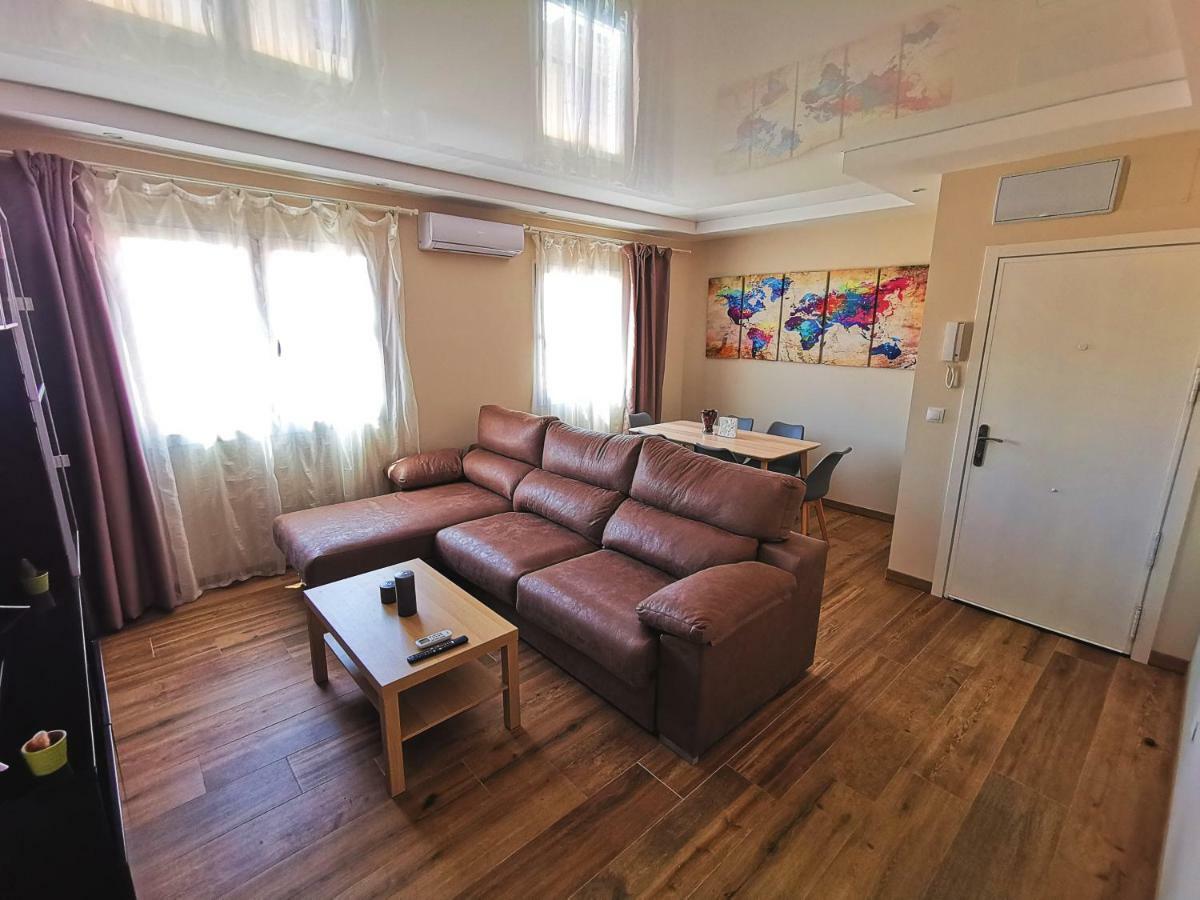 Genuar Apartments Malaga Center. Free Parking ภายนอก รูปภาพ
